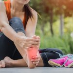 Common causes of foot pain for a woman running